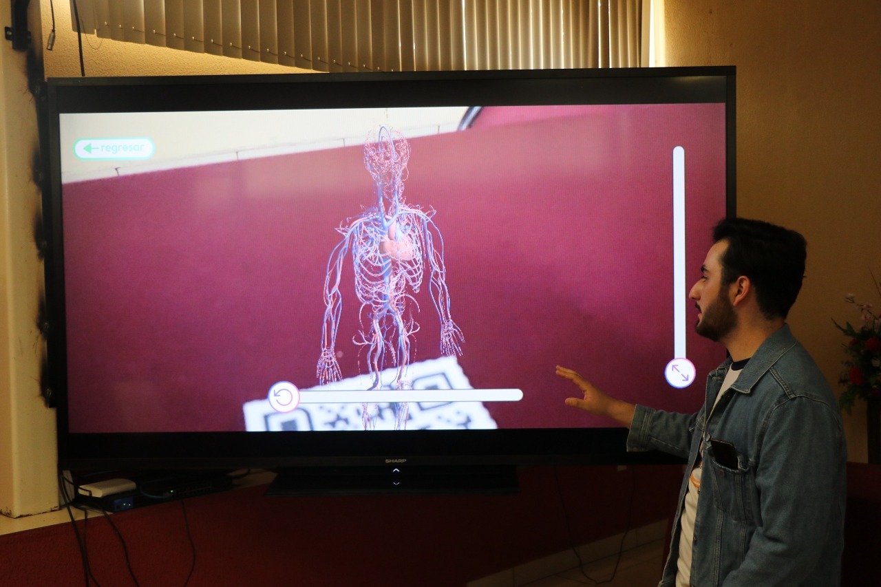 students-in-morelia-develop-augmented-reality-project-for-medical