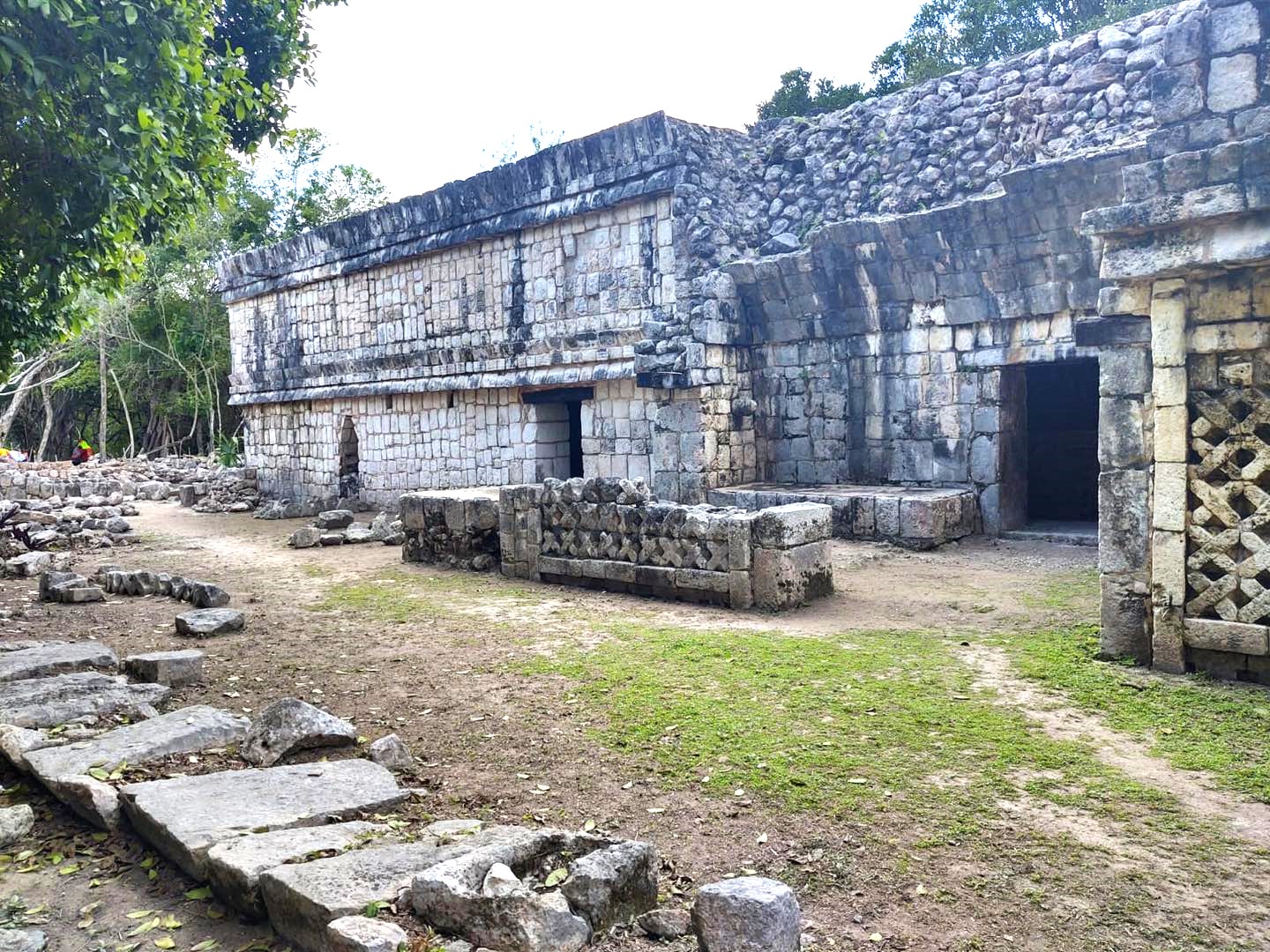 Abrirán en 2024 un complejo de 25 edificios de1,200 años de antigüedad que rodeaban a Chichén Itzá . Noticias en tiempo real