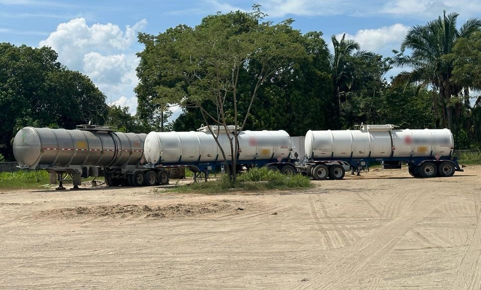 En Tabasco detienen a tres y aseguran mas de 260 mil litros de hidrocarburo. Noticias en tiempo real